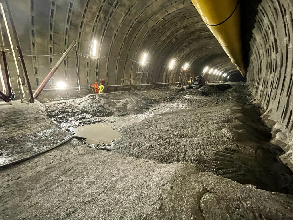 MARCHE, gallerie Trisungo, si procede con scavi e impermeabilizzazioni