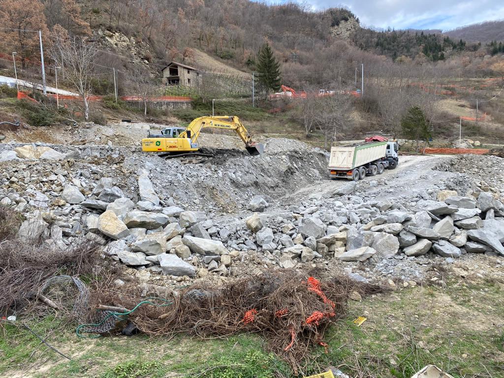 MARCHE, gallerie Trisungo: completata la perforazione degli infilaggi metallici e concluso il terzo campo di scavo